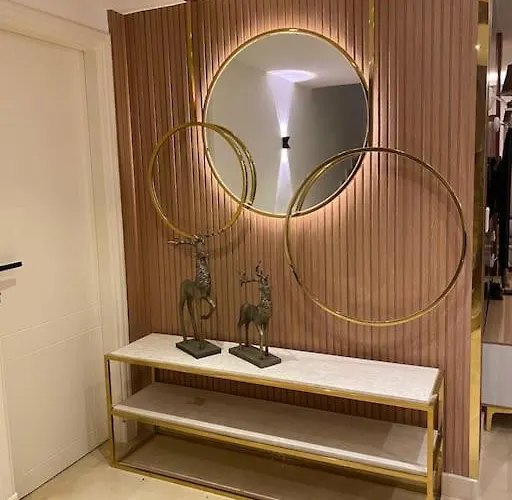 فيلة Elegant *