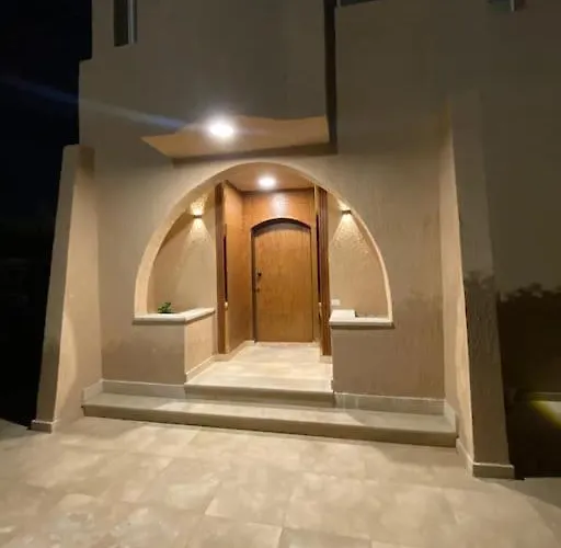 Elegant فيلة